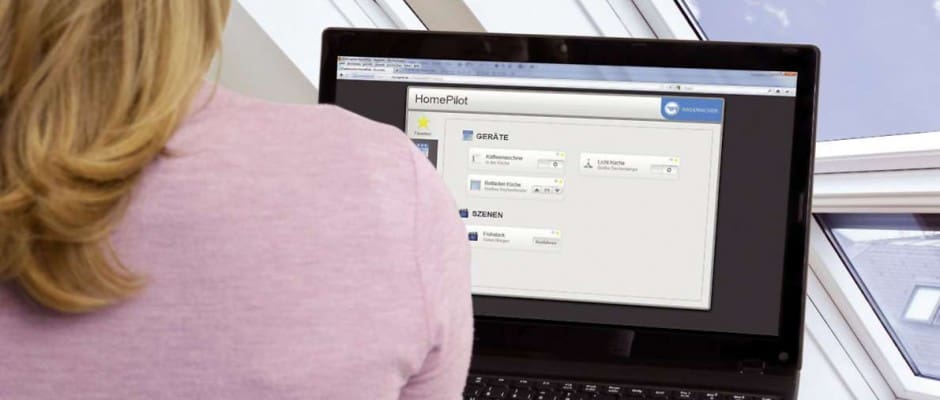 Der Pilot fürs ganze Haus: Mit einer modernen Haussteuerung hat man alles per PC, Tablet oder Smartphone im Griff. Foto: djd/Rademacher
