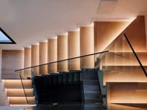 Licht in Flur und Treppenhaus mit LED-Profilen