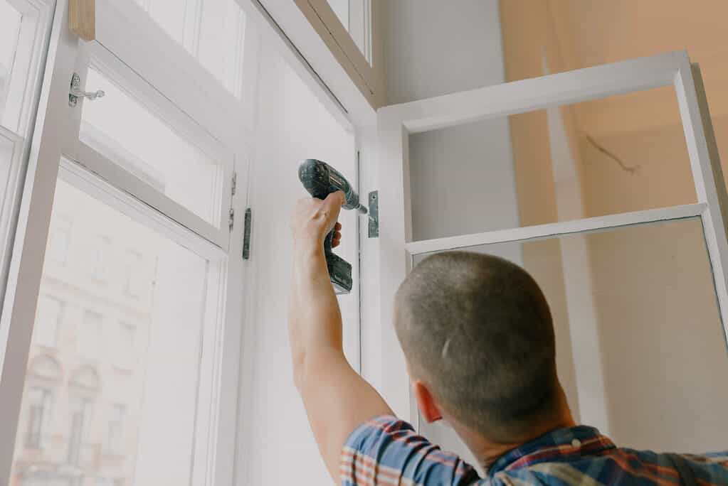 Einbau der Fensterflügel