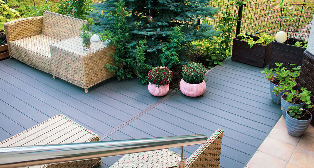 Terrasse mit WPC Dielen